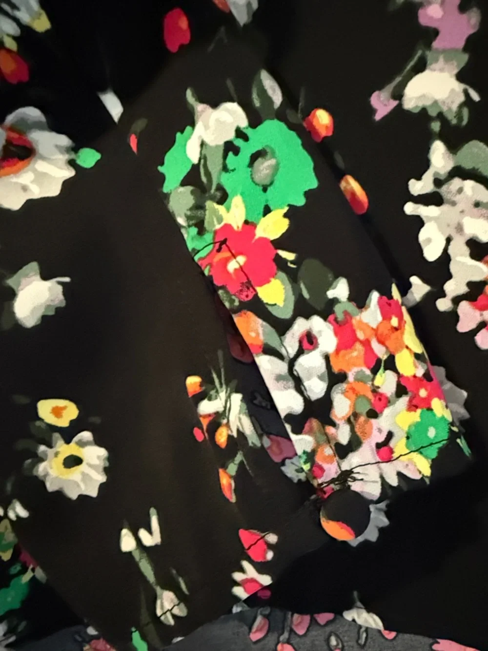 Mock neck floral print lightweight blouse size M - Picture 4 of 6